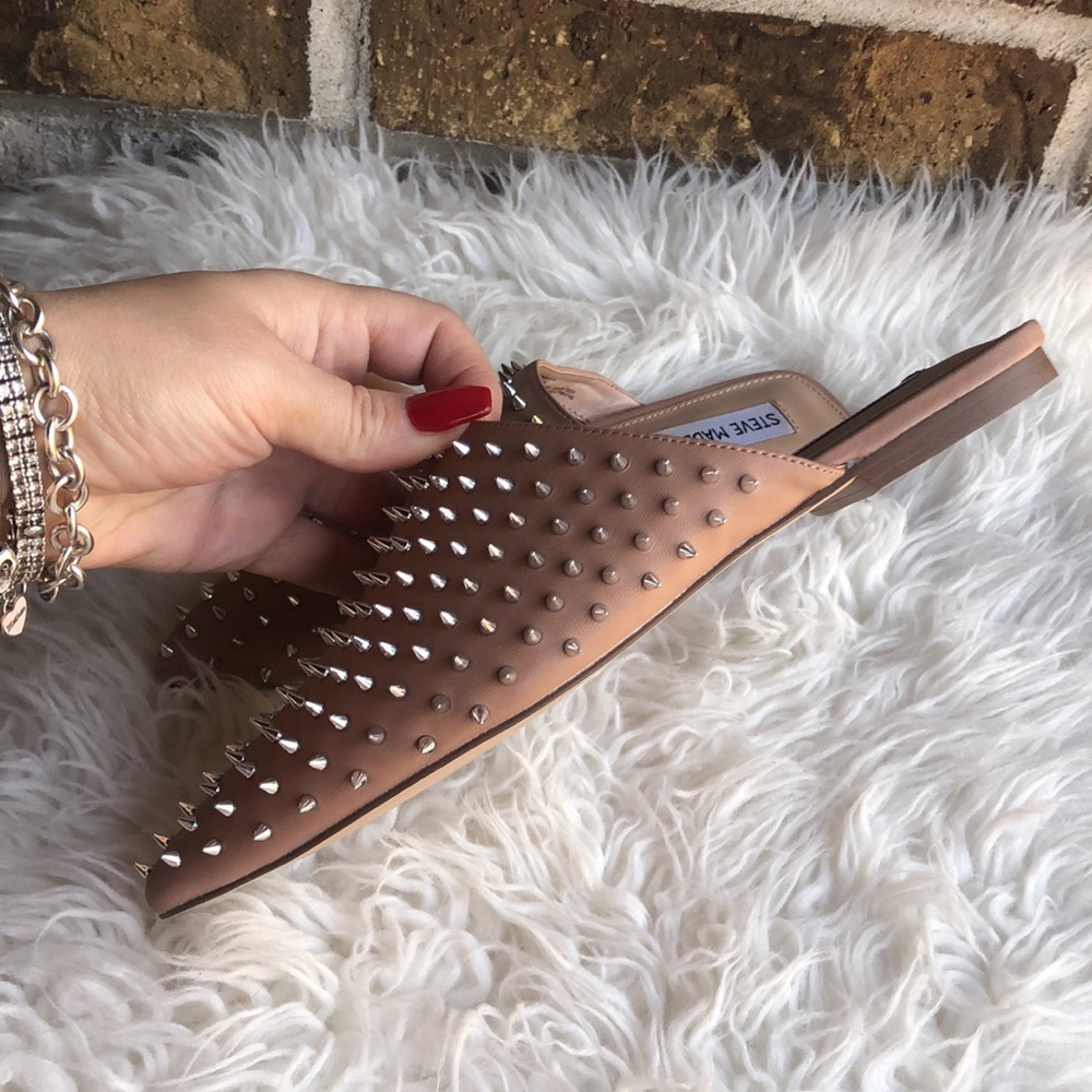 Steve Madden Women's Pinpoint Mules - Picture 3 of 7